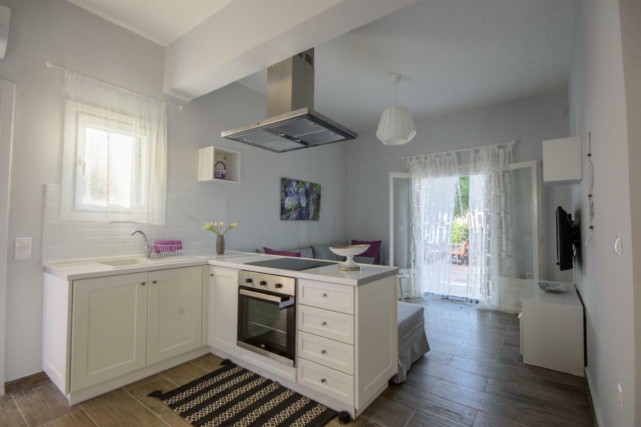 Alisachni Apartments Apraos Екстериор снимка