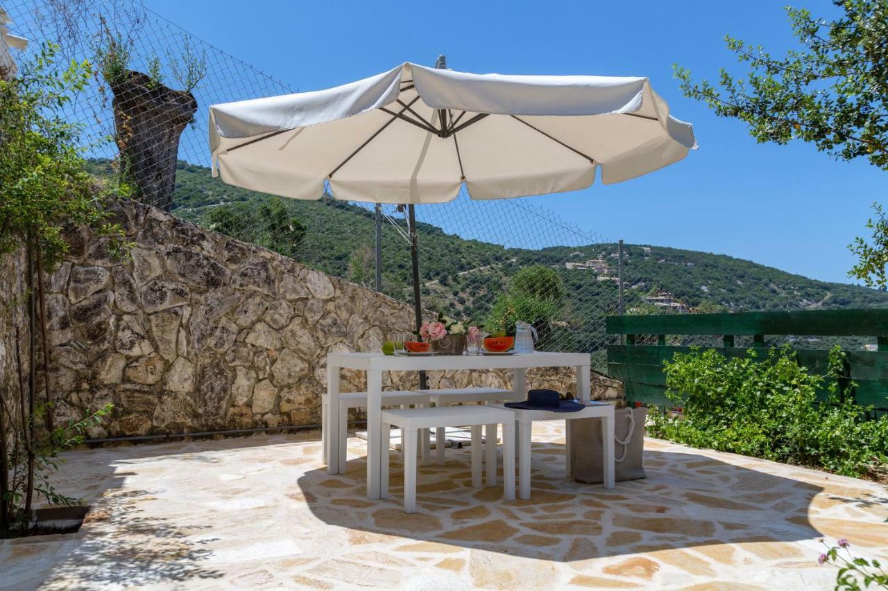 Alisachni Apartments Apraos Екстериор снимка