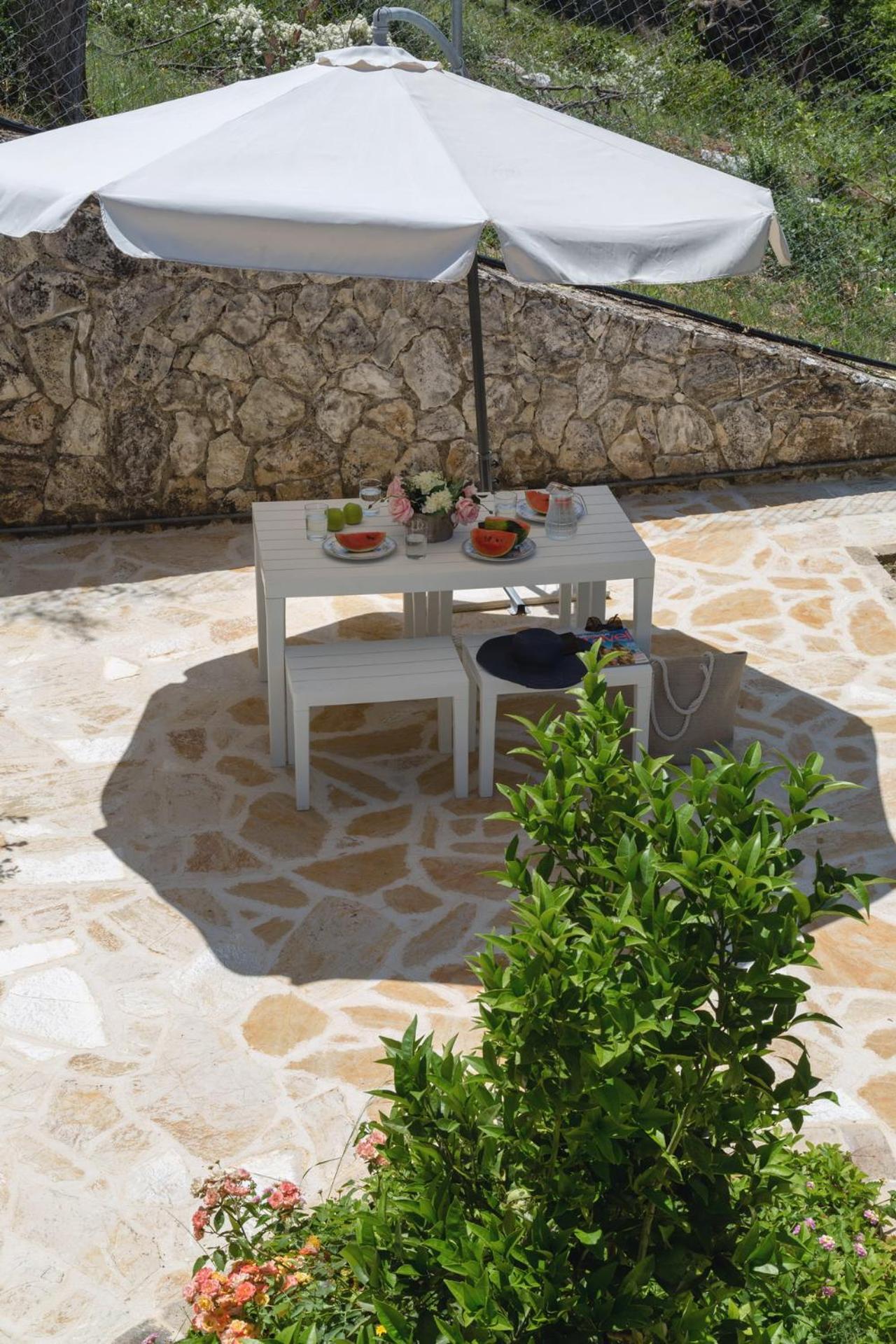 Alisachni Apartments Apraos Екстериор снимка